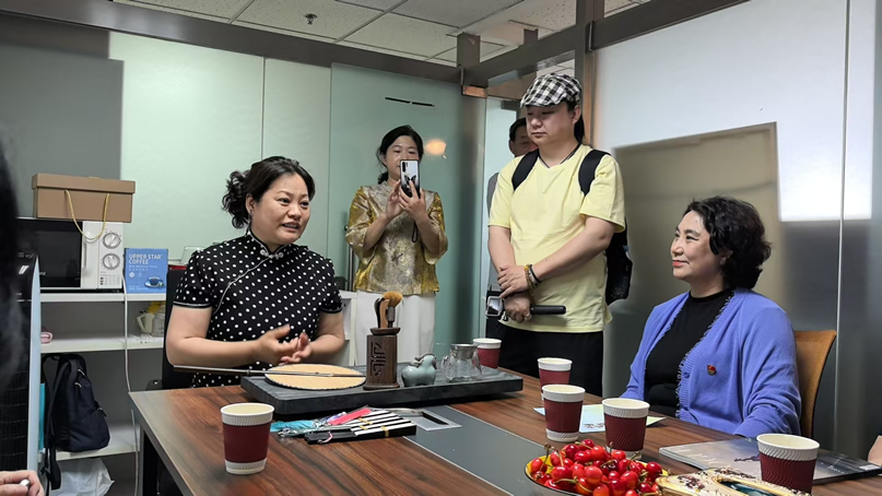 座谈-宋-1.jpg