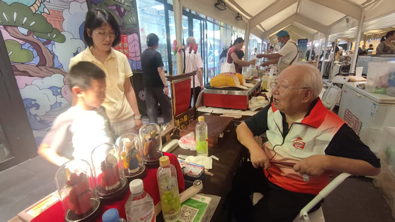 面塑互动-1.jpg 面塑互动-1.jpg